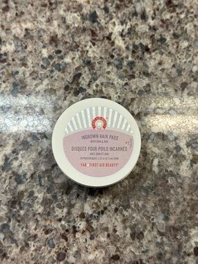 First Aid Beauty Ingrown Hair Pads